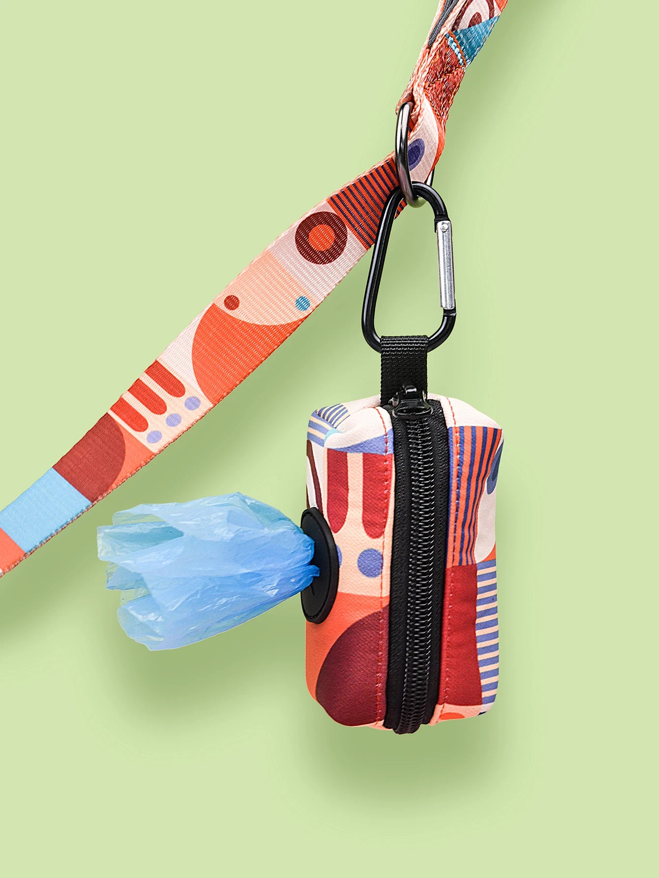 Soporte para bolsas de excrementos de mascotas con estampado de fantasía abstracta: dispensador elegante y práctico para paseos